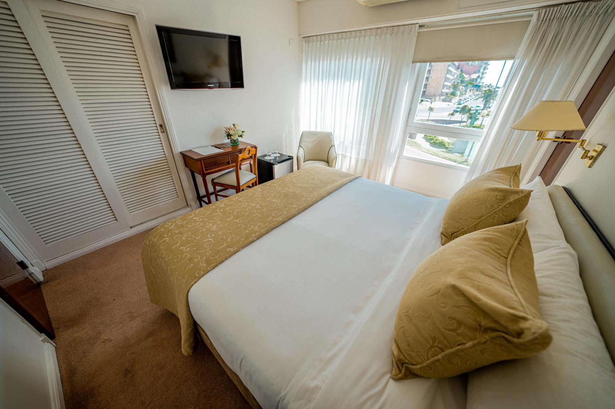Hotel Iruna Mar del Plata Eksteriør bilde